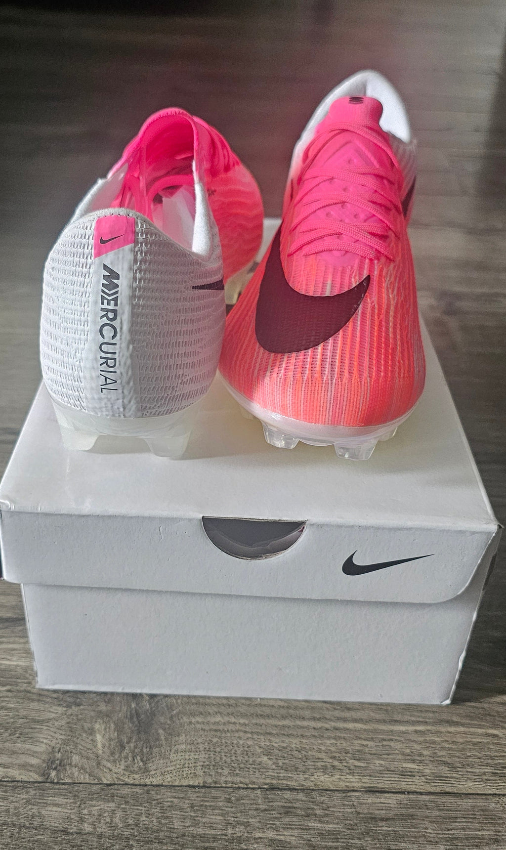 Mercurial elite
